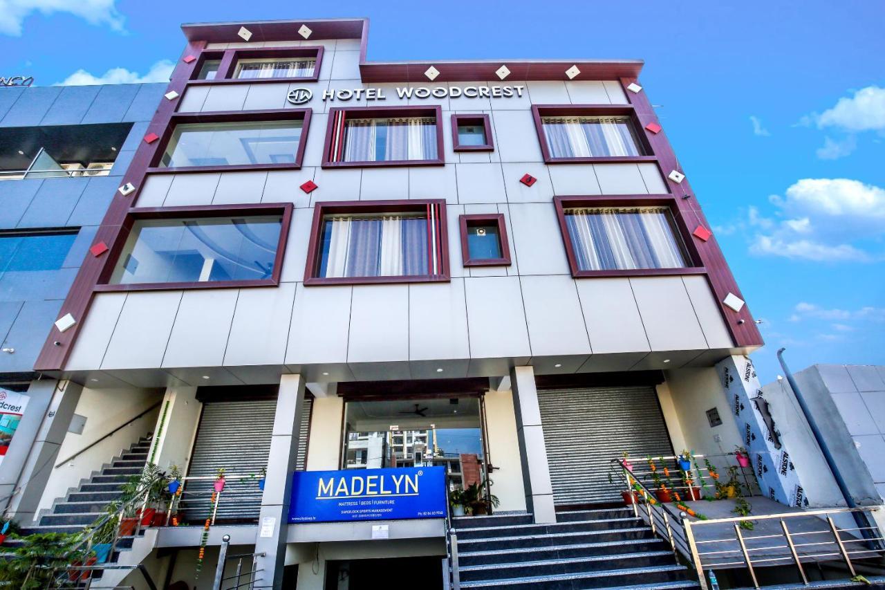 Hotel Woodcrest Zirakpur - Best Family Hotel By - A Unit Of Sidham Group Экстерьер фото