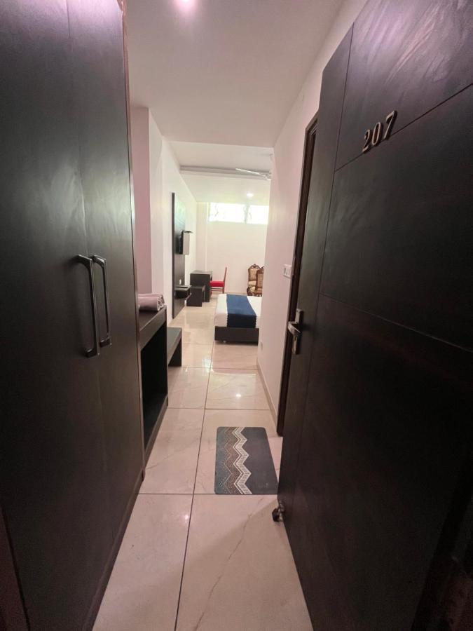 Hotel Woodcrest Zirakpur - Best Family Hotel By - A Unit Of Sidham Group Экстерьер фото