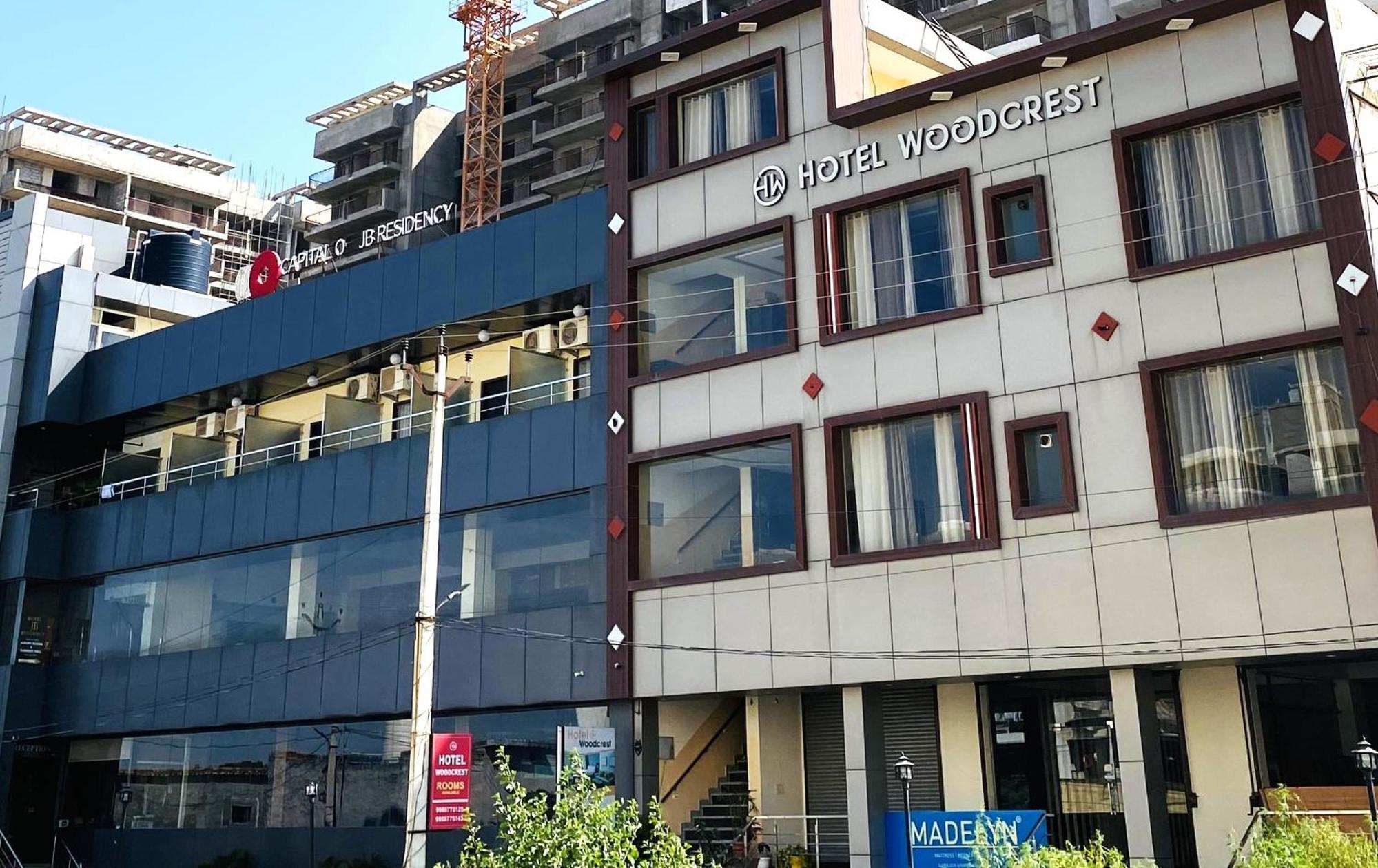 Hotel Woodcrest Zirakpur - Best Family Hotel By - A Unit Of Sidham Group Экстерьер фото