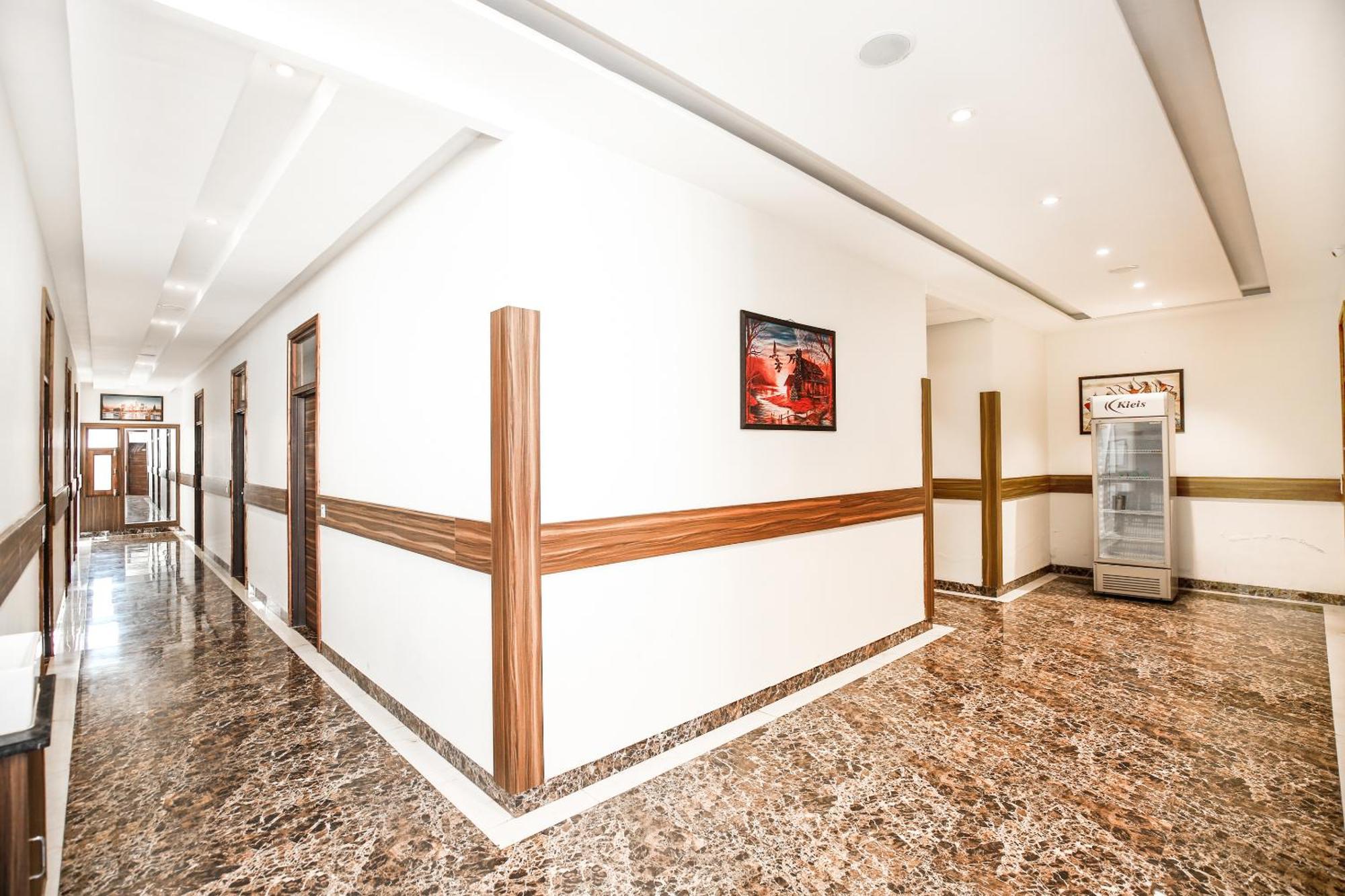 Hotel Woodcrest Zirakpur - Best Family Hotel By - A Unit Of Sidham Group Экстерьер фото